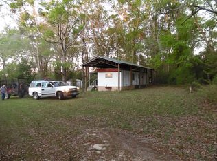 1382 Ammons Rd, Ponce De Leon, FL 32455