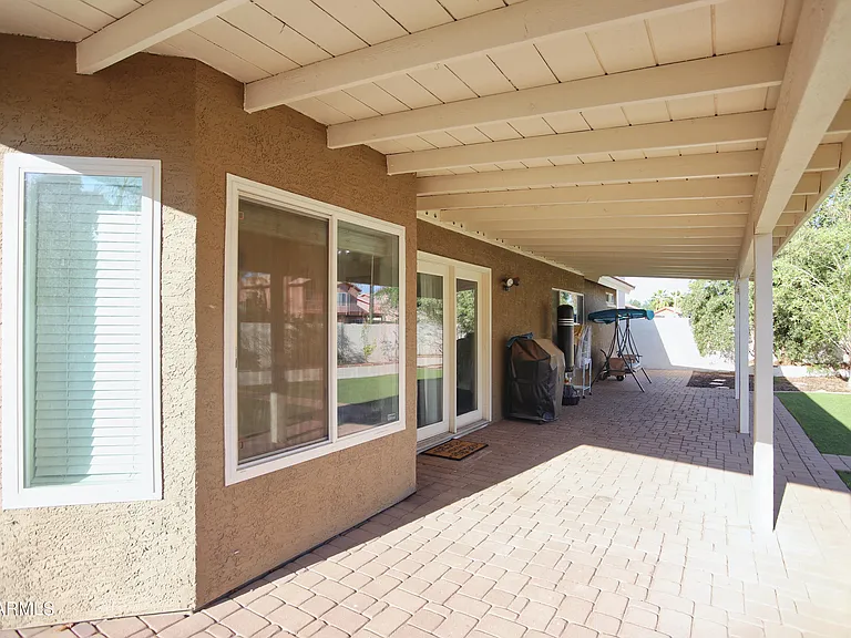 1317 E San Angelo Ave — Photo 37