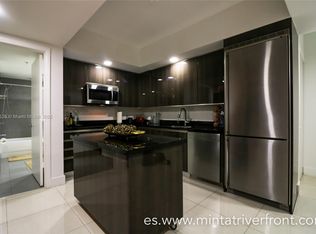 92 SW 3rd St APT 2304, Miami, FL 33130