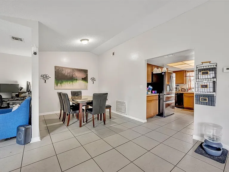 832 Valnera Ct — Photo 7