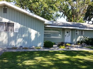 935 S 1st St, Hermiston, OR 97838