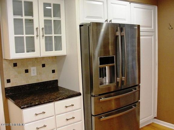 4th image of 1105 Saint Joseph Dr