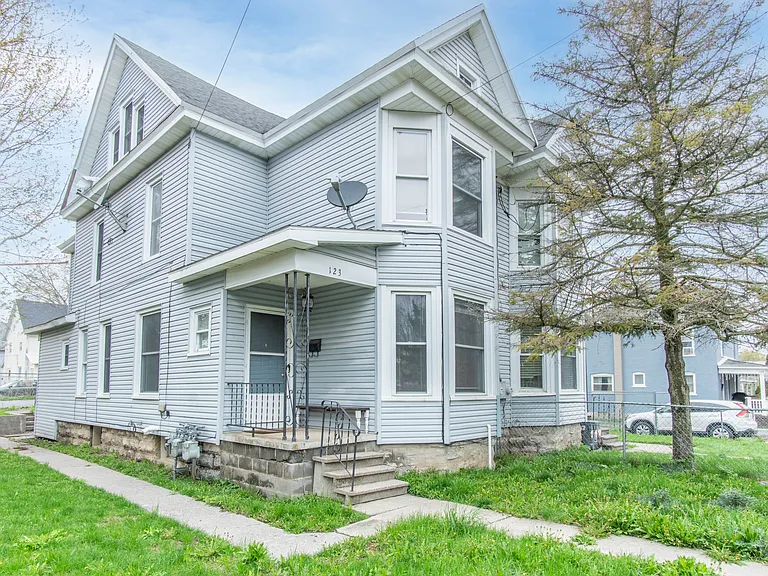 123 State Pl — Photo 5