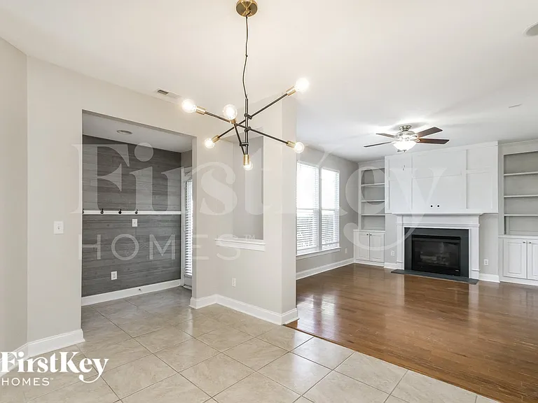15636 Seafield Ln — Photo 4