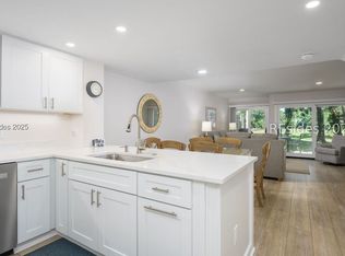 113 Shipyard Dr APT 117, Hilton Head Island, SC 29928