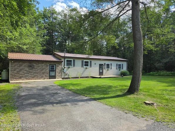 8 E Fawn Grove Dr, Albrightsville, PA 18210