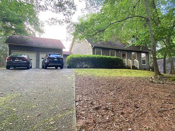 2nd image of 361 Hermitage Ct SW