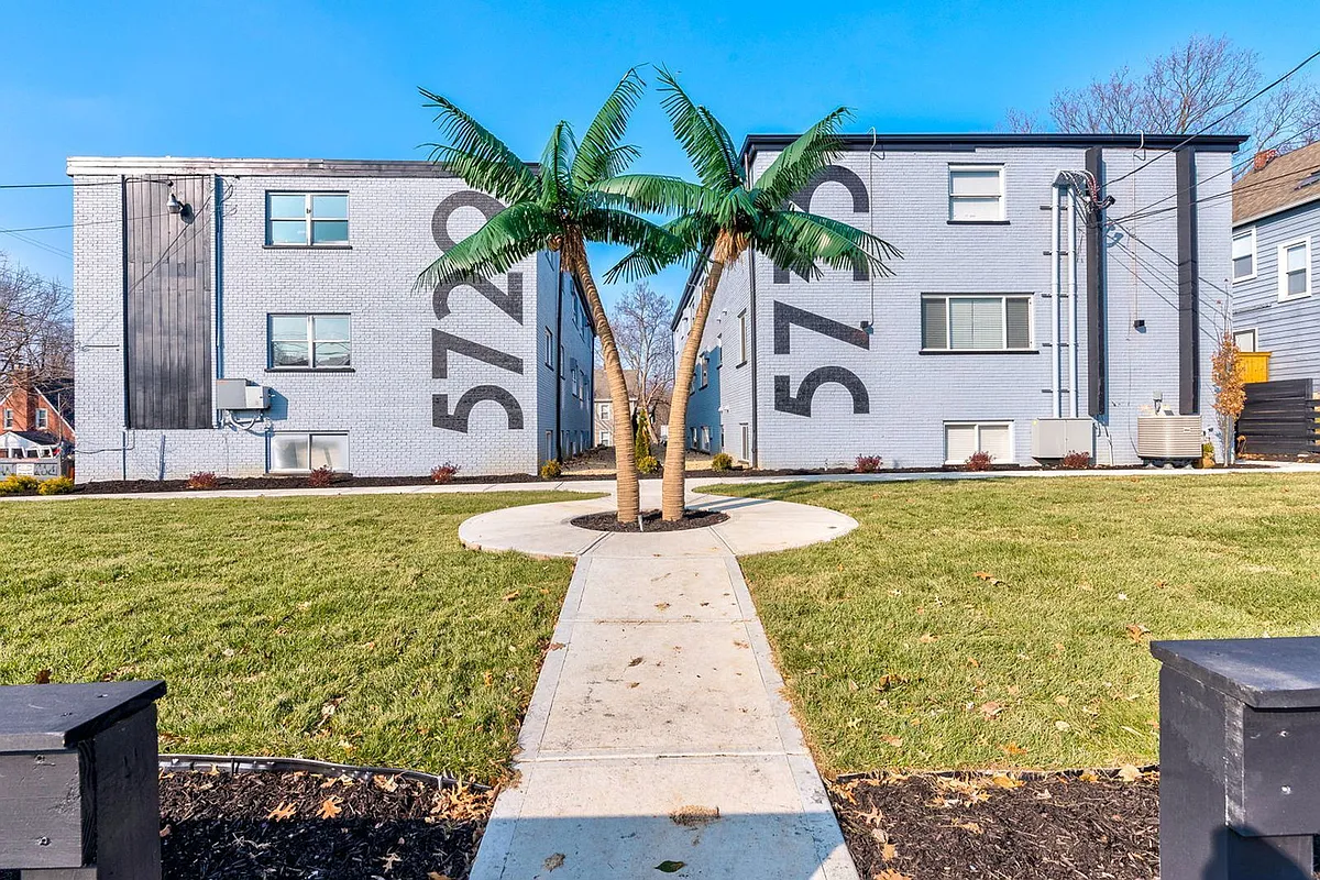 Photo 2 of 17 - 5733 Montgomery Rd #3 - Cincinnati, OH Building Photo - 5733 Montgomery Rd #3