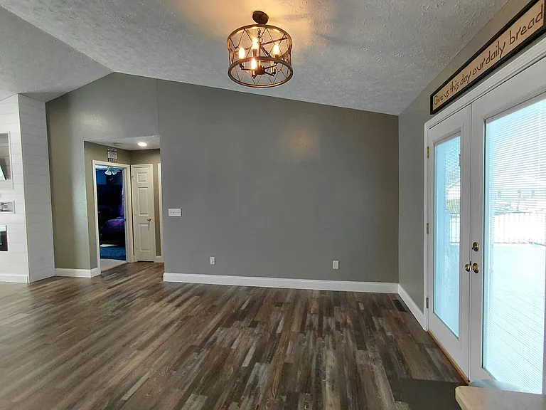 1801 Sandstone St — Photo 7