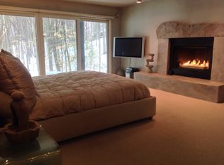 12187 Windcliff Rd, Strongsville, OH 44136