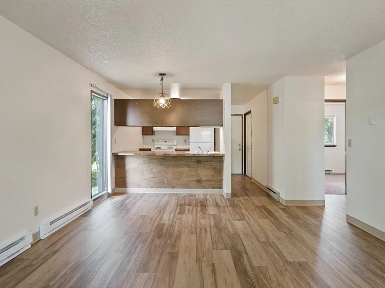22 N Skipworth Rd — Photo 9