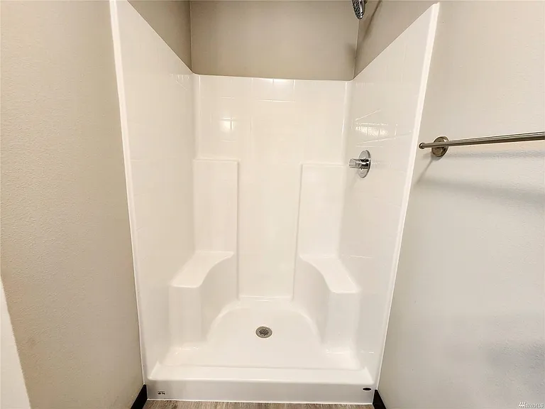 1039 Cedar Ave #201 — Photo 10