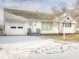 505 Calvin Park Blvd S, Rockford, IL 61108