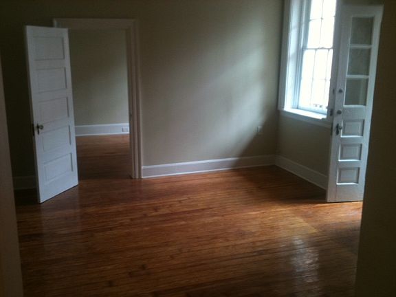 3rd image of 711 Royal St APT G