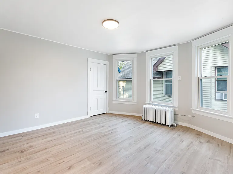 126 Woodward Ave #2 — Photo 3