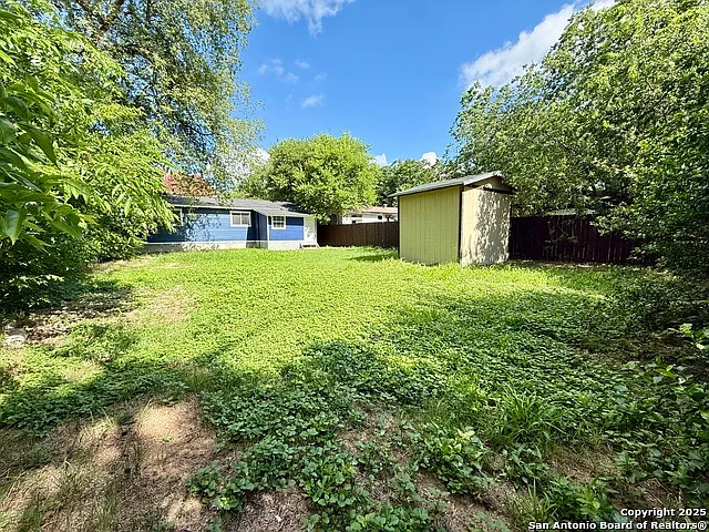 230 S San Gabriel Ave — Photo 21
