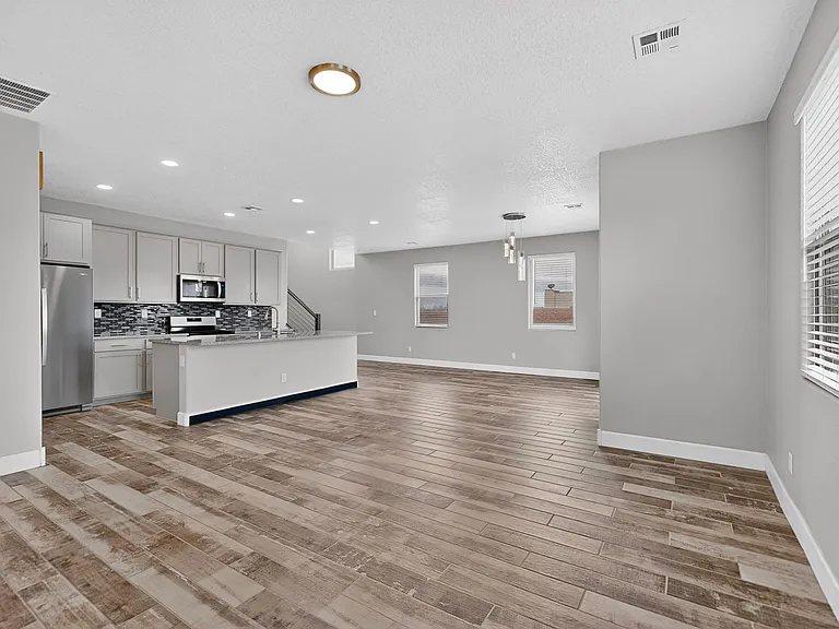 5603 Linq Ct NE — Photo 11