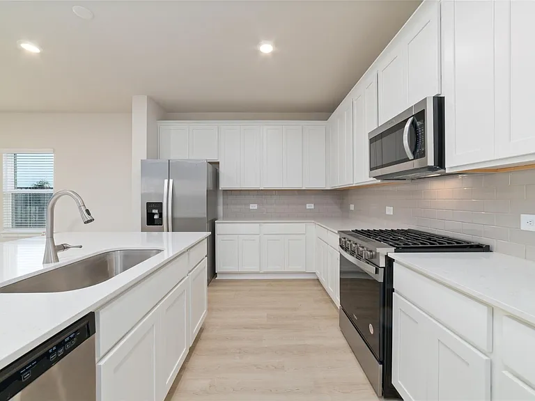 5831 Westwood Shore Dr — Photo 17