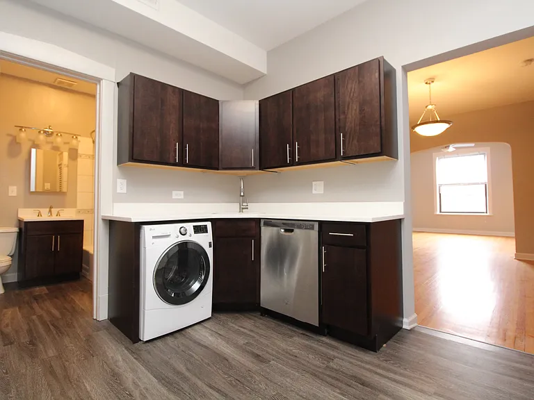 2538 N California Ave #2S — Photo 5