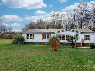 2282 Chenault Rd, Cleveland, NC 27013