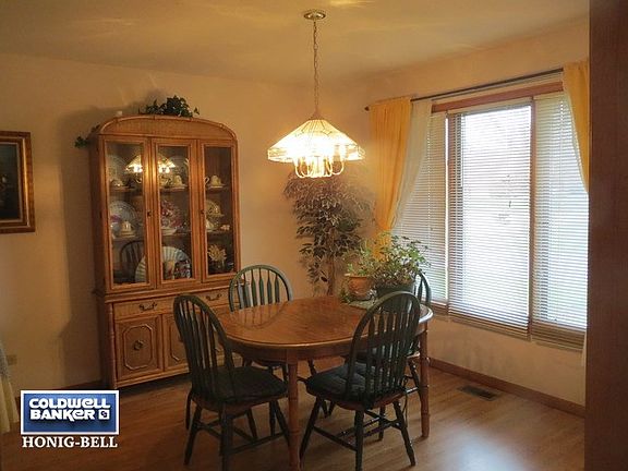4th image of 885 Winter Park Dr