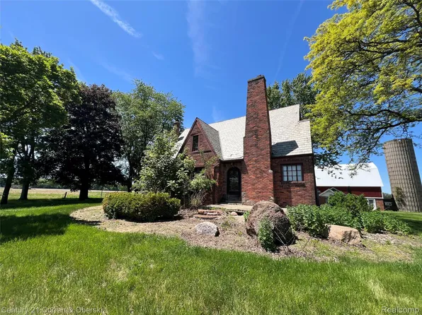 2381 Ridge Rd, Ypsilanti, MI 48198