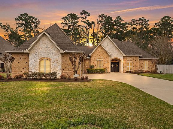2nd image of 5690 Lexington Cir