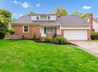 2524 Claver Rd, University Heights, OH 44118