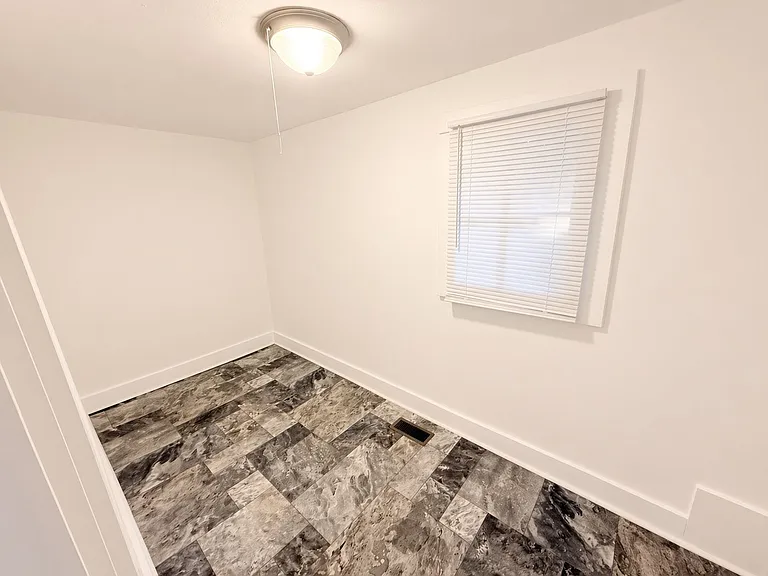 1510 Whatley St — Photo 11