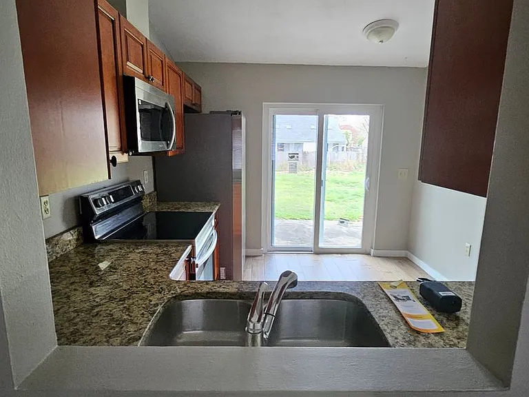 2734 Coral Reef Dr — Photo 11