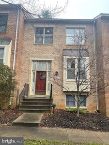 4986 Cloister Dr, Rockville, MD, 20852