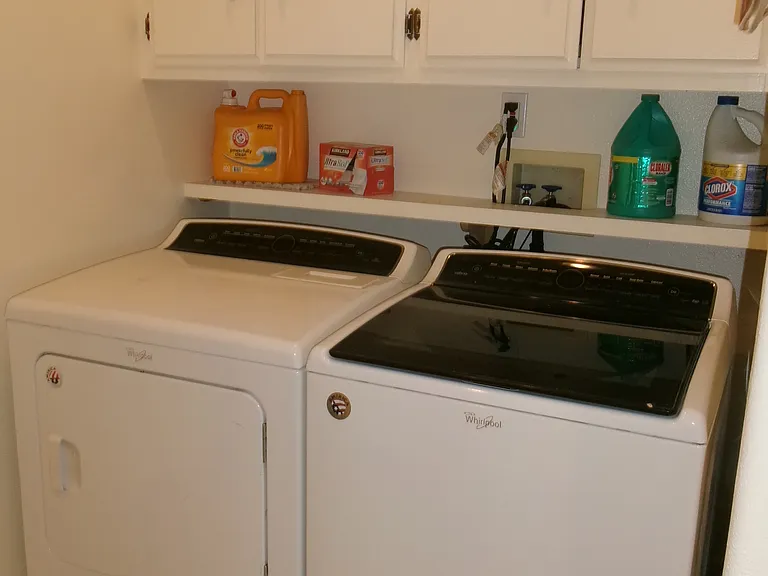 3114 N Springfield St — Photo 23