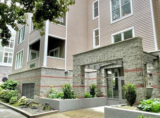 205 SW Montgomery St 402 #402, Portland, OR 97201