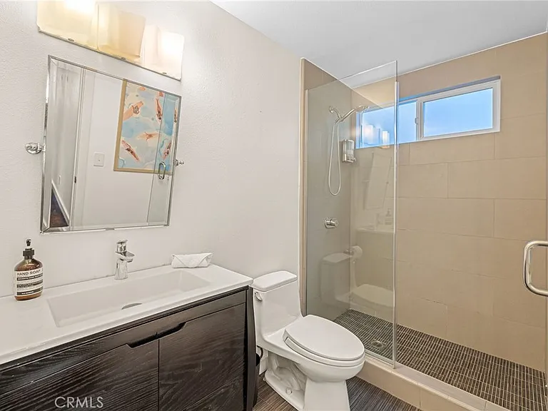 124 15th St #B — Photo 11