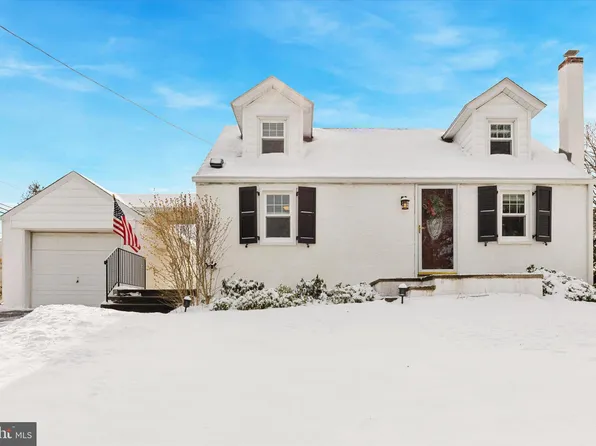 24 Beechwood Ave, Malvern, PA 19355