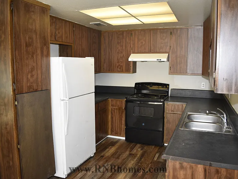 5237 Manzanita Ave #2 — Photo 5