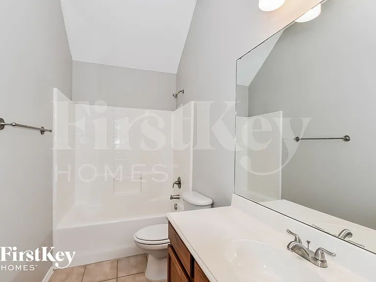 4203 Lucy Ln — Photo 12