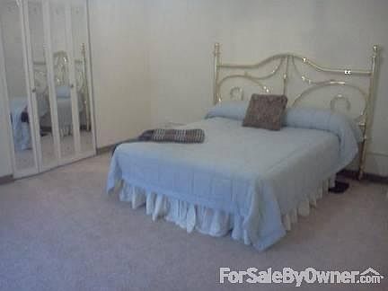 Bedroom.
						:
						Bedroom, with two large closets and window.