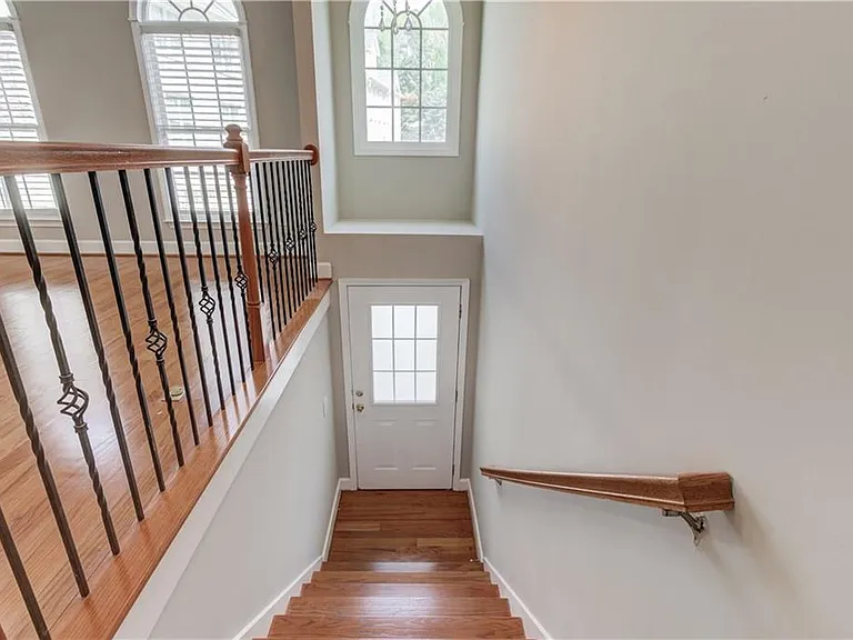 11007 Lorin Way — Photo 5