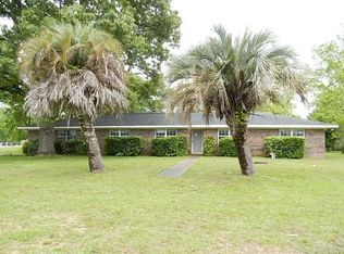 1424 Starlight Dr, Cantonment, FL 32533