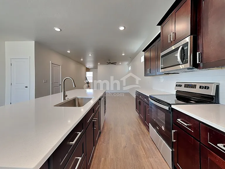 9309 W Wabash St — Photo 3