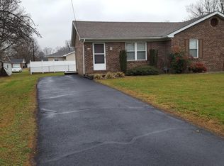 906 Maplewood Ave, Campbellsville, KY 42718