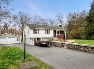 32 Park St, Rehoboth, MA 02769