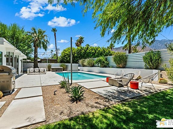 4th image of 2889 N Davis Way