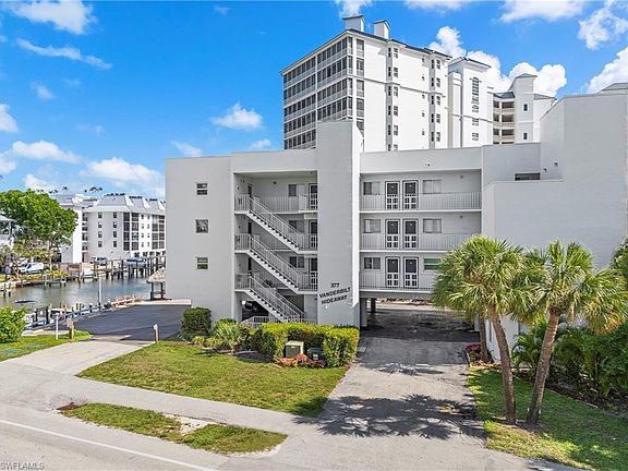 5th image of 377 Vanderbilt Beach Rd APT 102