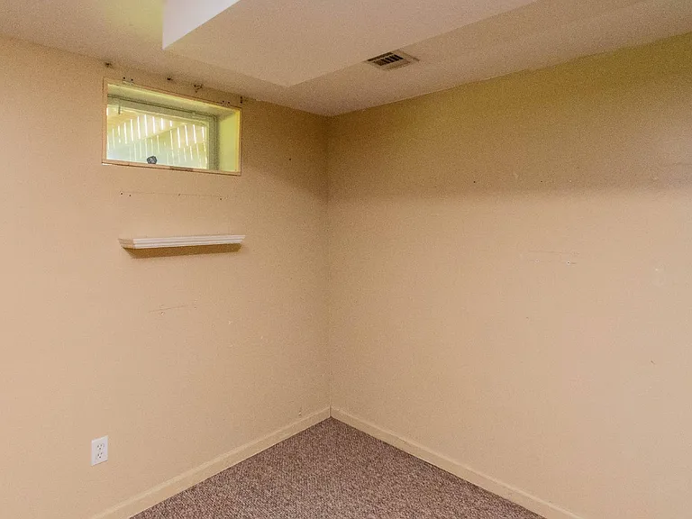 9 Shirley Rd — Photo 31