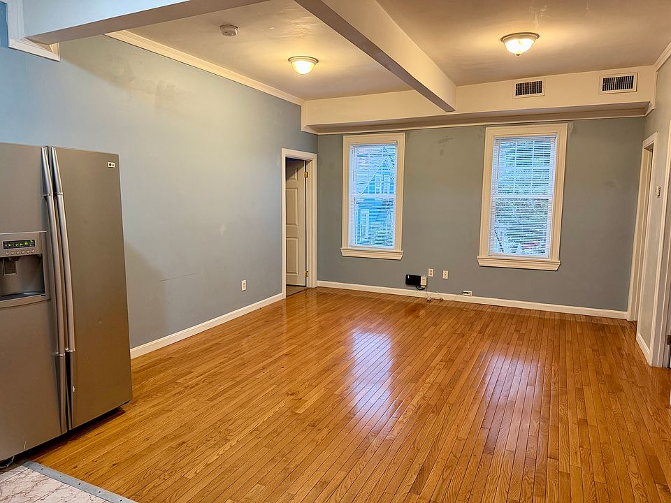 1st image of 3 Cargill St