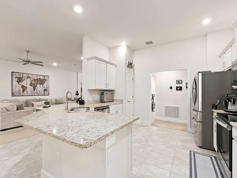 8324 Amalfi Cir — Photo 27