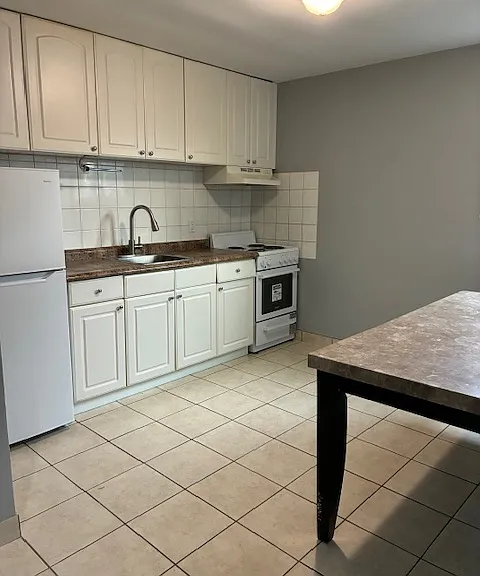 111 Conroy Cres #3 — Photo 1