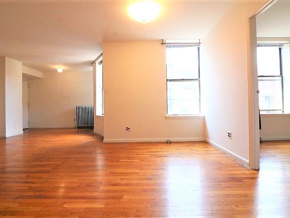 4th image of 310 W 95th St APT 7C